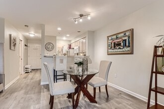 2530 15th Ave W, Unit 508 in Seattle, WA - Building Photo - Building Photo