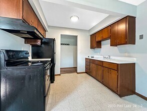 2050 Pike Lake Dr in New Brighton, MN - Building Photo - Building Photo