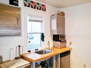 951 18th Ave SE in Minneapolis, MN - Building Photo - Building Photo