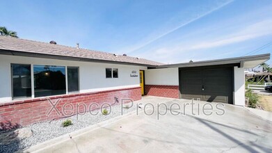 42925 Connecticut St in Palm Desert, CA - Building Photo - Building Photo