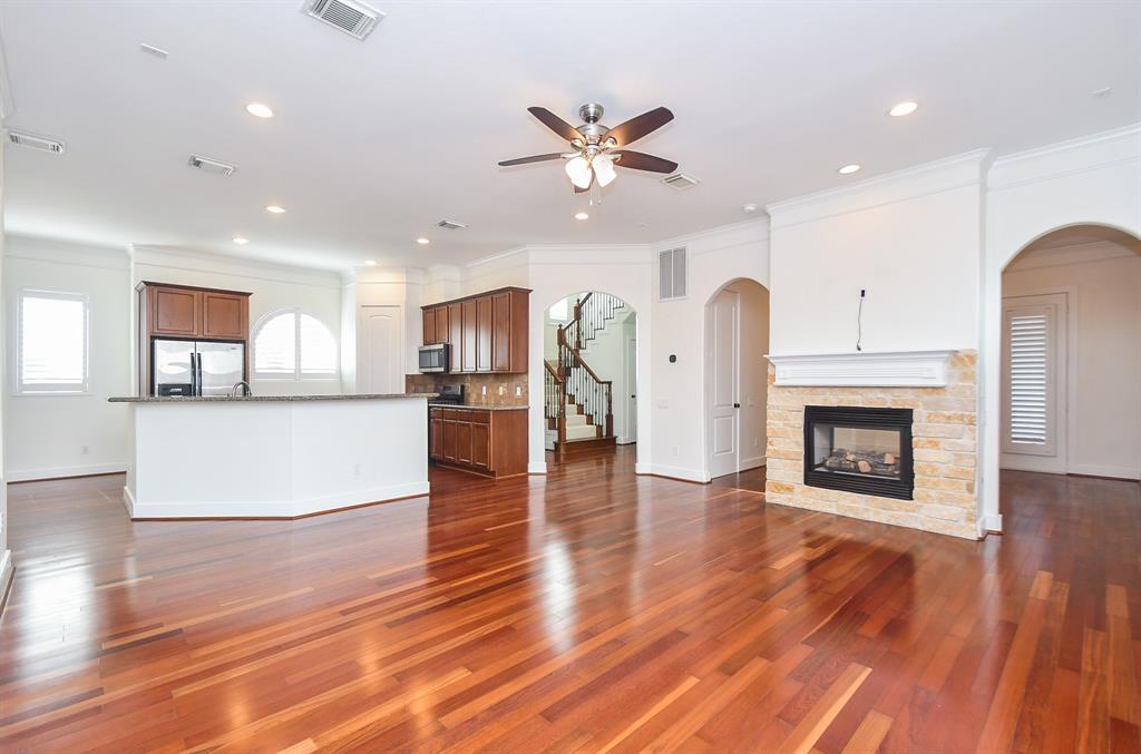 11022 Little John Wy in Houston, TX - Building Photo