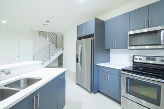 424 SE 16th St in Fort Lauderdale, FL - Building Photo - Building Photo