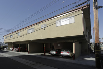 6316 Milton Ave in Whittier, CA - Foto de edificio - Building Photo