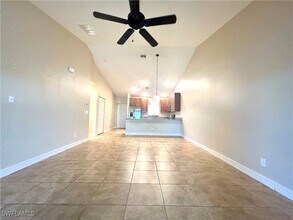 4035 SW 8th Pl in Cape Coral, FL - Building Photo - Building Photo