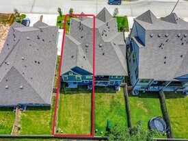 343 E Coralburst Lp in Montgomery, TX - Building Photo