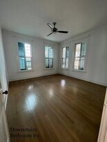 1105 Market St in Galveston, TX - Building Photo