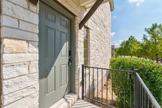 7211 Ray Charles Dr in Austin, TX - Building Photo - Building Photo