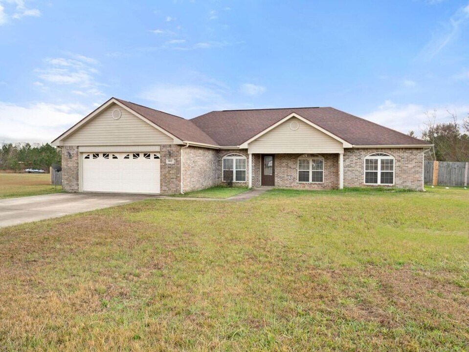 102 Antler Cir in Deridder, LA - Building Photo