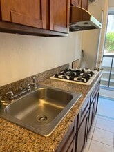 16 Victoria St, Unit House in San Francisco, CA - Building Photo - Building Photo