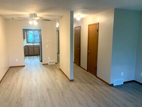 214 Swanton Rd in Madison, WI - Building Photo - Building Photo