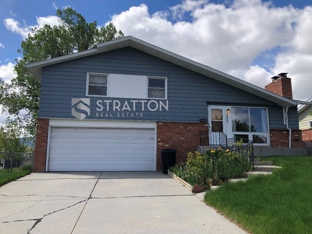 property at 2745 E 6th St
