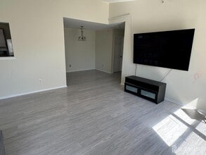 380 Keswick Dr in Piscataway, NJ - Building Photo - Building Photo