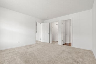 Parkside Estates in Canonsburg, PA - Foto de edificio - Building Photo