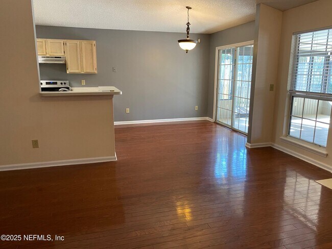 7759 Spring Branch Dr N in Jacksonville, FL - Building Photo - Building Photo