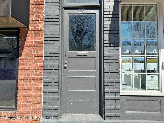 89 N Front St in Kingston, NY - Building Photo - Building Photo