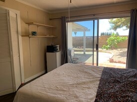 23465 Via Ronda in Mission Viejo, CA - Building Photo