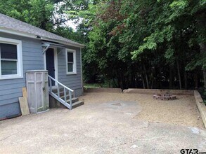 611 W Bryan St in Tyler, TX - Building Photo - Building Photo