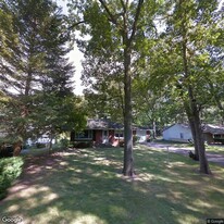 504 N Marquette Trail