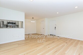 1005 Woodhollow Dr in Evesham, NJ - Building Photo - Building Photo