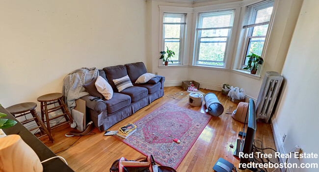 112 Queensberry St, Unit 5