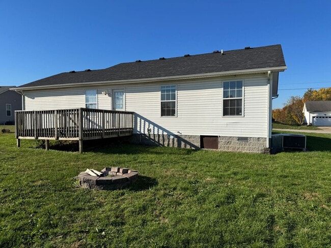 416 Filmore Road in Oak Grove, KY - Building Photo - Building Photo