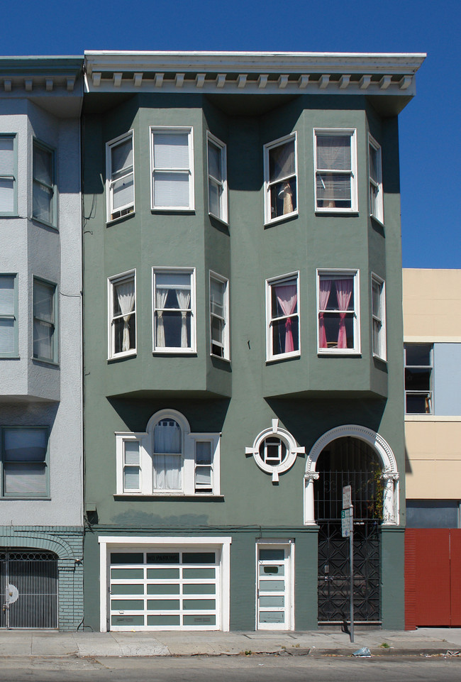 460 Guerrero St in San Francisco, CA - Foto de edificio - Building Photo