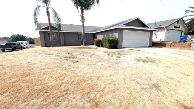property at 103 N Crestview St