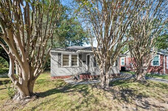 1768 College Dr in Baton Rouge, LA - Foto de edificio - Building Photo