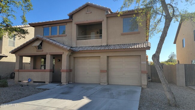 8829 W Preston Ln in Tolleson, AZ - Foto de edificio - Building Photo