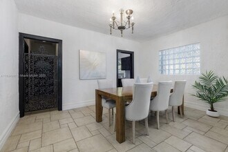 1134 Harrison St in Hollywood, FL - Building Photo - Building Photo