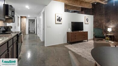 99 S Front St in Memphis, TN - Building Photo - Building Photo