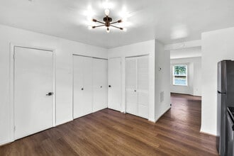 1832 Charles Ct in Charlottesville, VA - Building Photo - Building Photo