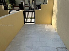 13058 SW 88th Ln in Miami, FL - Building Photo - Building Photo