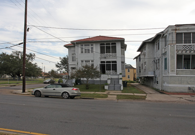 2837 Napoleon Ave in New Orleans, LA - Foto de edificio - Building Photo