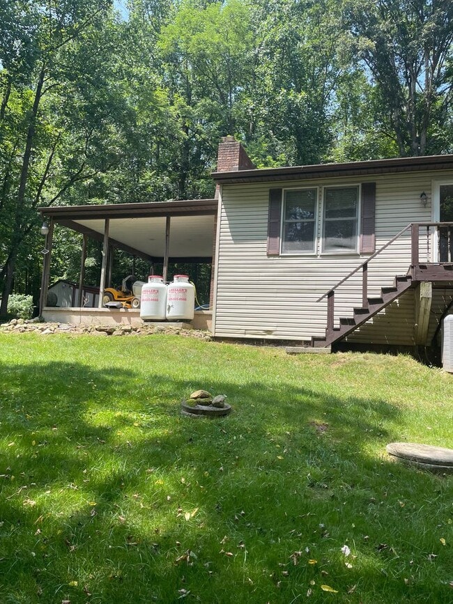 2656 Ellendale Rd in Dauphin, PA - Building Photo - Building Photo
