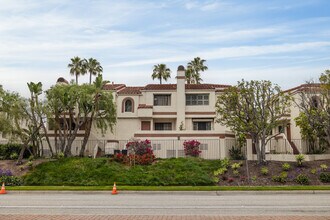 2931-2971 Plaza del Amo in Torrance, CA - Building Photo - Building Photo