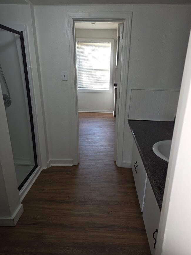 309 Peverly St in Whitney, TX - Building Photo - Building Photo