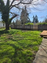 10341 184th Ave SW in Rochester, WA - Foto de edificio - Building Photo