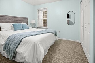 8432 SW 46 Rd in Gainesville, FL - Building Photo - Building Photo