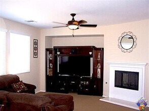 37633 Bluette Ln in Palmdale, CA - Building Photo - Building Photo