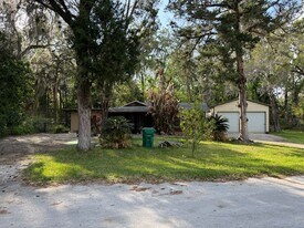 914 N Appalachian Terrace in Crystal River, FL - Building Photo