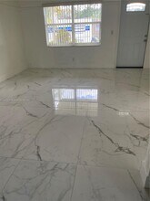 881 NE 156th Terrace in North Miami Beach, FL - Building Photo - Building Photo