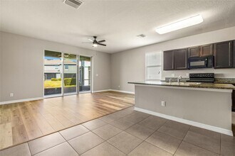 8825 Indigo Trl Lp in Riverview, FL - Building Photo - Building Photo