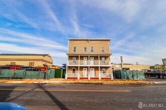 364 Market St in Perth Amboy, NJ - Foto de edificio - Building Photo