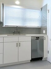 1443 Centinela Ave in Santa Monica, CA - Building Photo - Building Photo