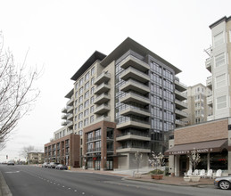 One Main Street Condos in Bellevue, WA - Foto de edificio - Building Photo