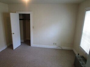 619 Wisconsin St, Unit 619 in Oshkosh, WI - Foto de edificio - Building Photo