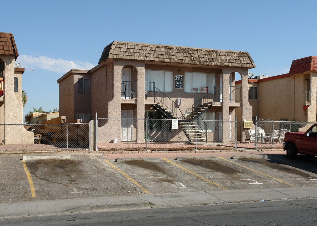 East Vegas Trt. in North Las Vegas, NV - Building Photo