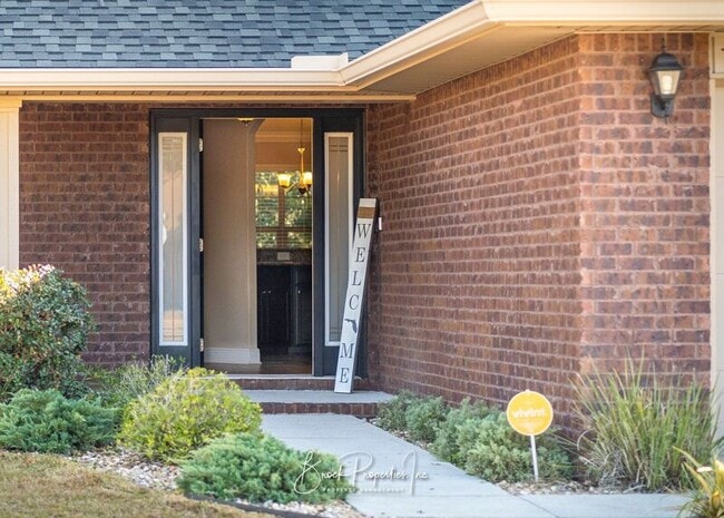 2112 Stennis Dr in Pensacola, FL - Building Photo - Building Photo