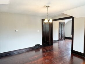 603 Mill St in Elgin, IL - Building Photo - Building Photo